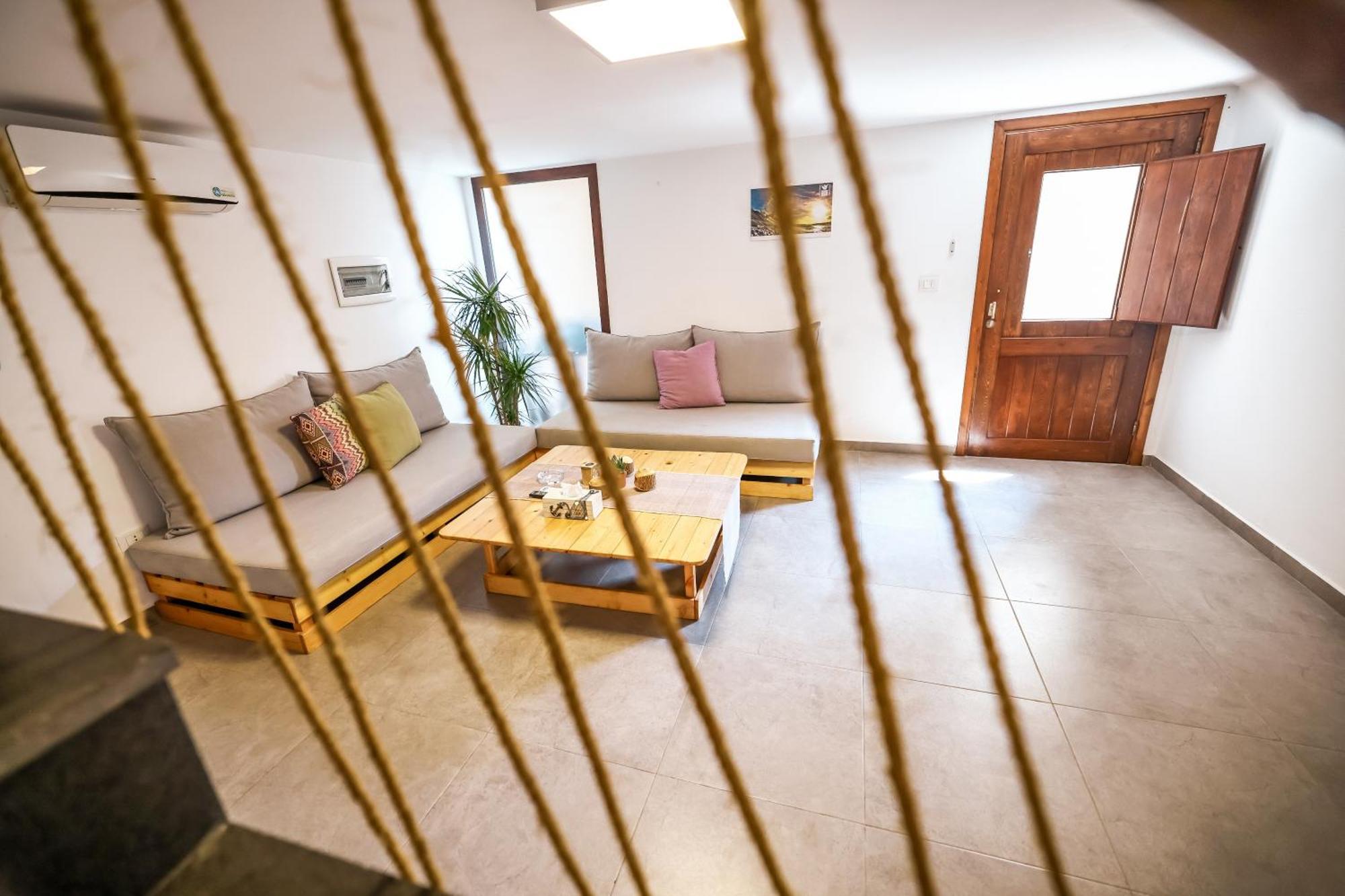 Old Town Guesthouses Μπατρούν Εξωτερικό φωτογραφία
