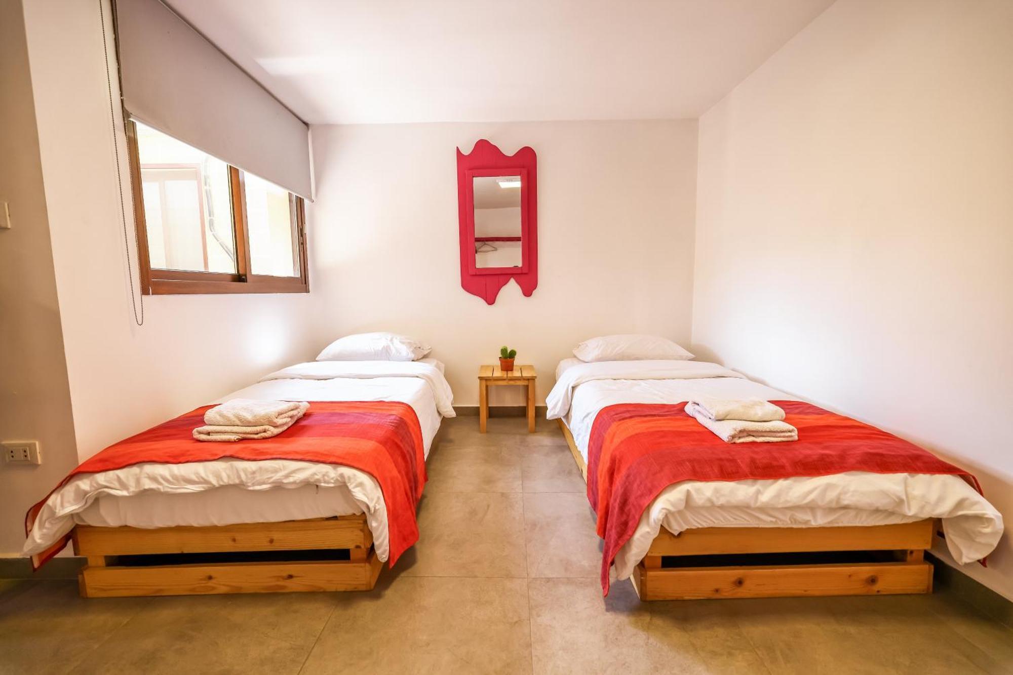 Old Town Guesthouses Μπατρούν Εξωτερικό φωτογραφία