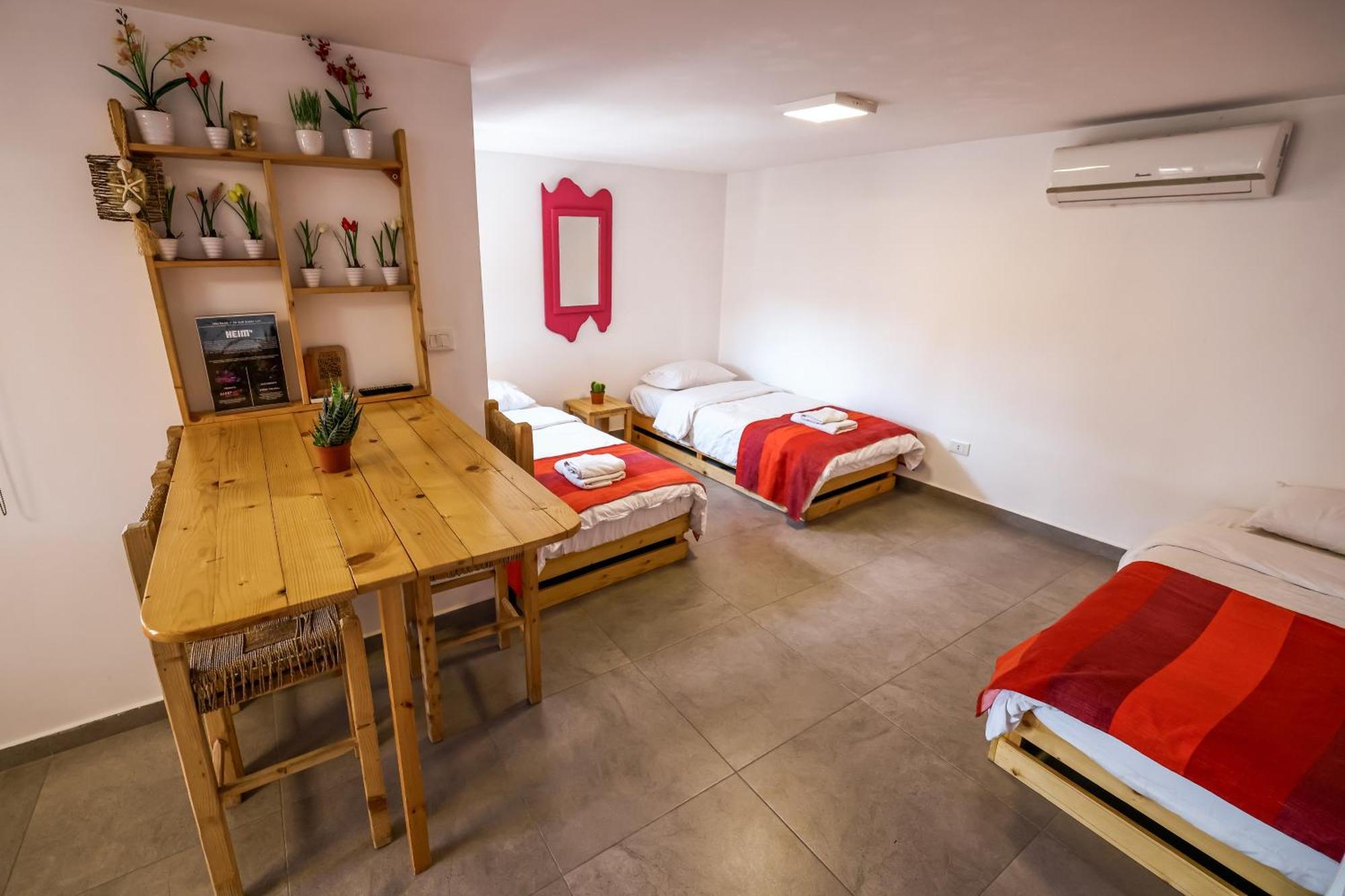Old Town Guesthouses Μπατρούν Εξωτερικό φωτογραφία