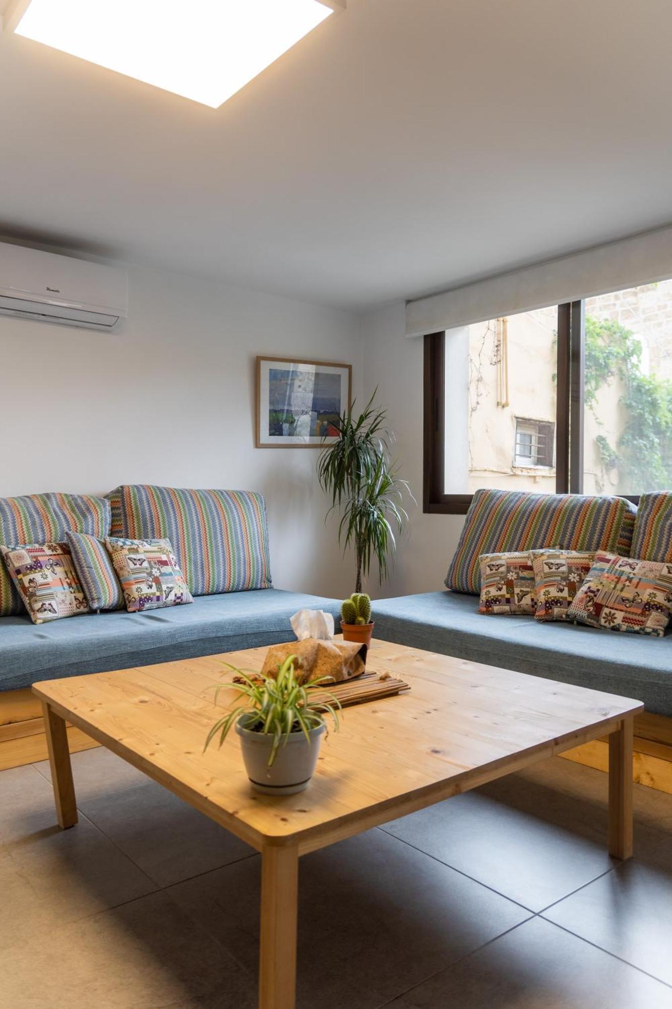 Old Town Guesthouses Μπατρούν Εξωτερικό φωτογραφία
